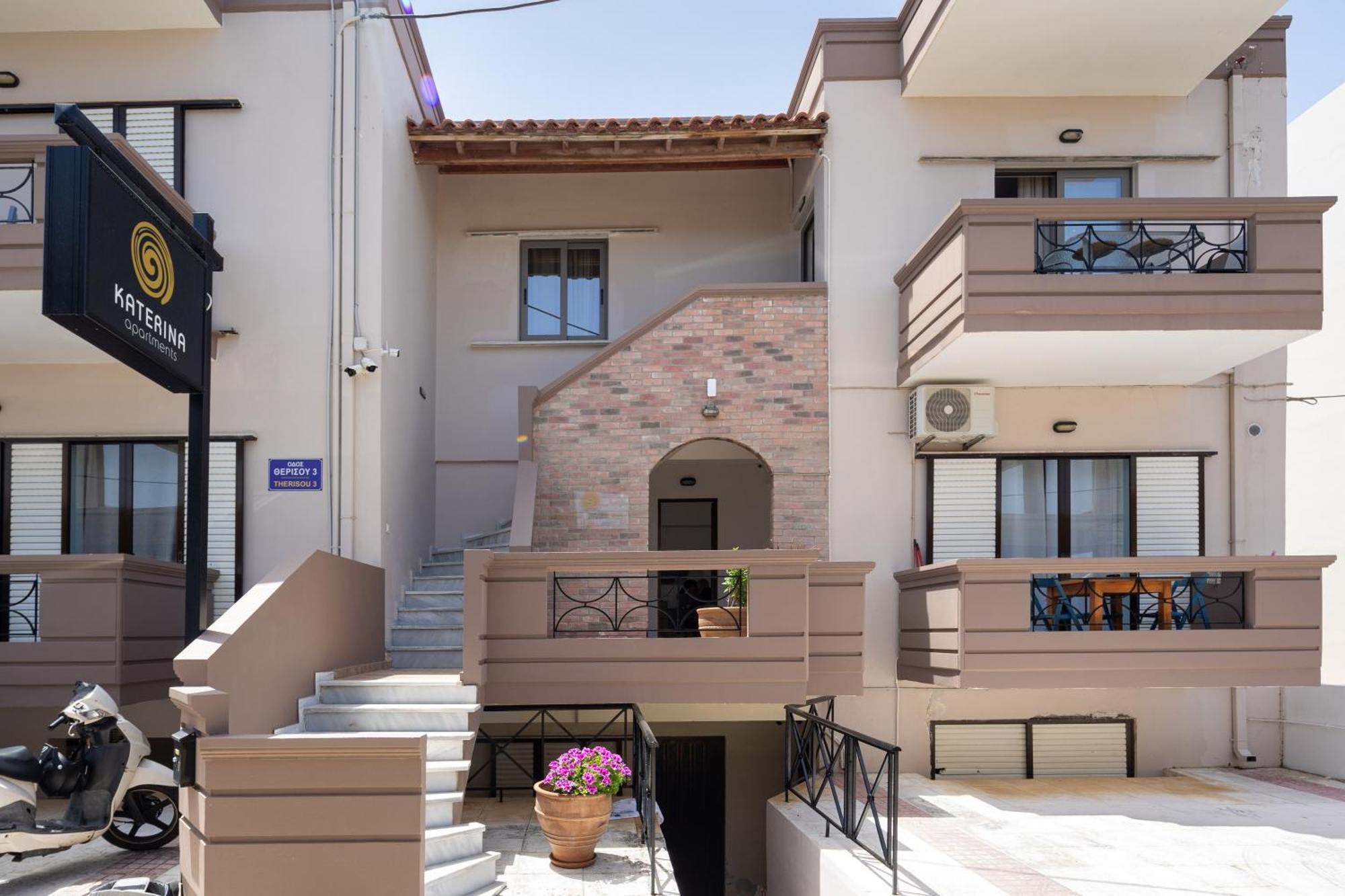 Katerina Apartments Като-Дарацо Екстер'єр фото
